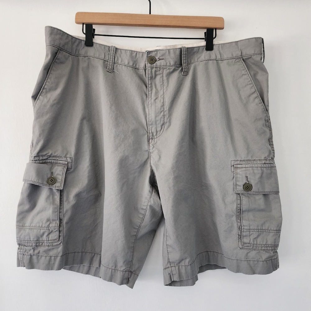 Tommy Hilfiger Classic Fit cargo shorts gray mens size 42